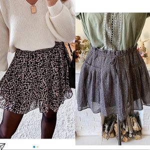 3/10$ American Eagle Outfitters polka dot skirt